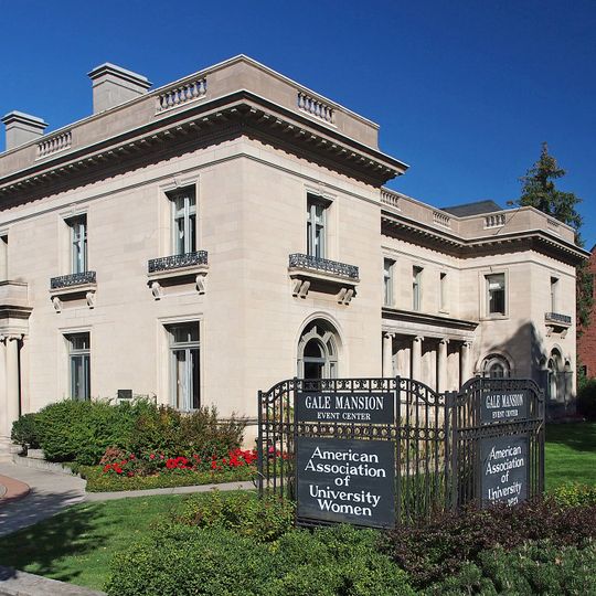 Washburn-Fair Oaks Mansion District