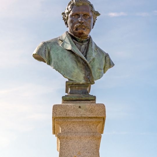 Monument de Sarraut Omer