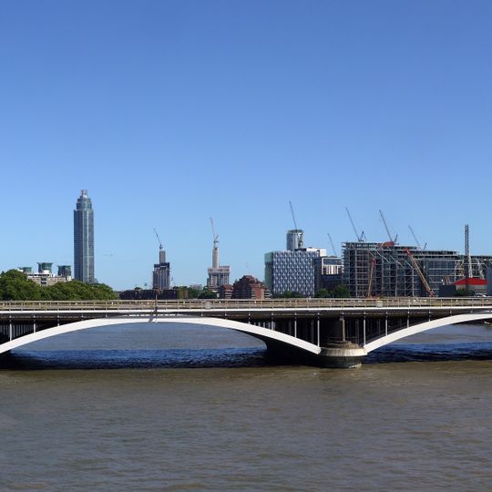 Grosvenor Bridge