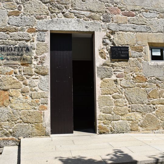 Biblioteca Pública Municipal de Cuntis - Roberto Blanco Torres