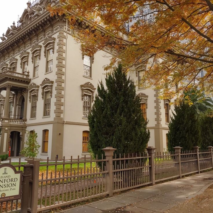 Leland Stanford Mansion