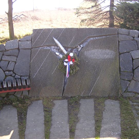 Pomník amerického pilota B. W. Whiteheada