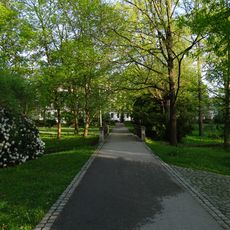 Severní můstek přes Spolský potok v Komenského sadech v Třeboni