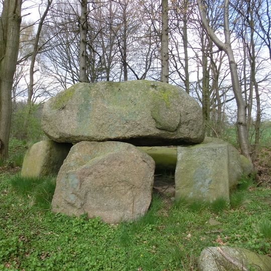 Großsteingräber bei Lonvitz
