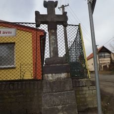 Crucifix near school (Svárov)
