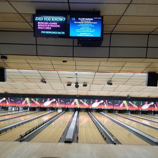 DeLuna Lanes