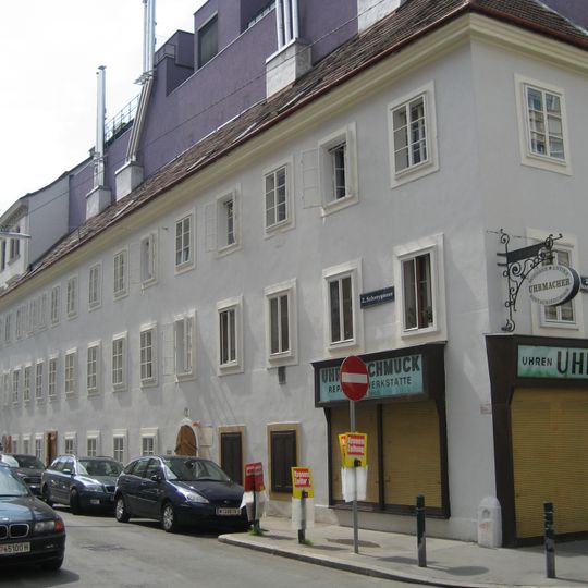 Wohnhaus, Schrey´sches Stiftungshaus, ehem. Armenschulhaus