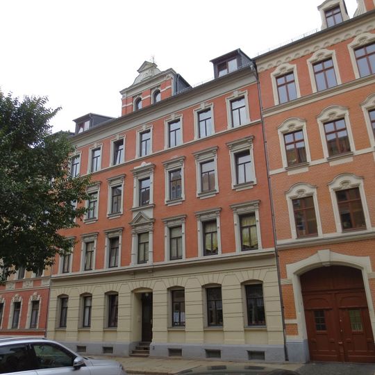 Mietshaus in geschlossener Bebauung; Matthesstraße 35