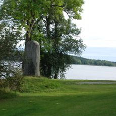 Uppland Runic Inscription 678