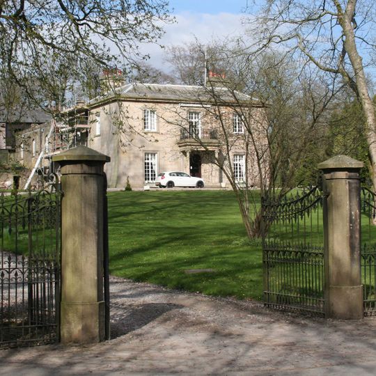 White Hall gates, gate piers and railings