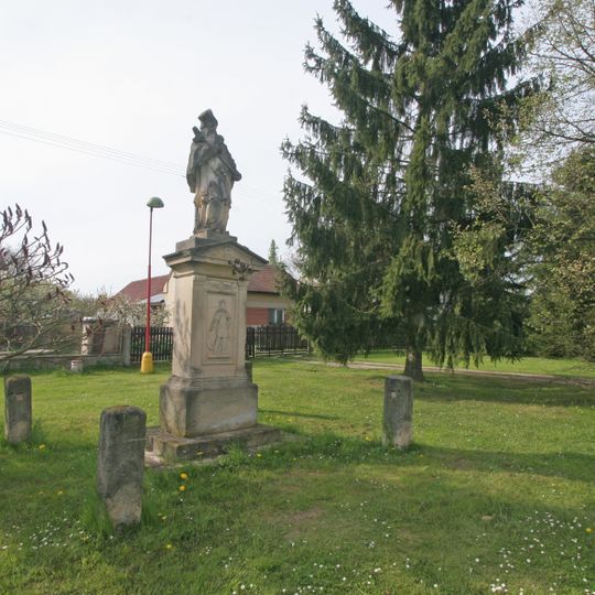 Socha svatého Jana Nepomuckého v Hlušičkách