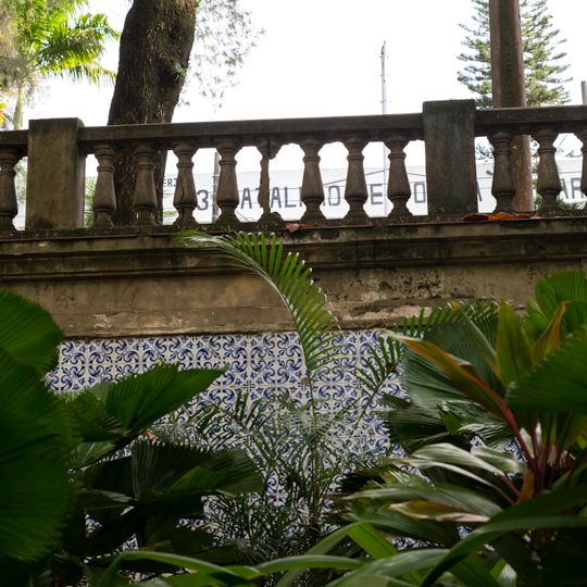 Amurada da Rua General Urquisa