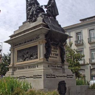 Monument to Isabella I of Castile and Christopher Columbus