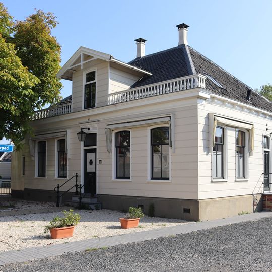 Dorpsstraat 43, Landsmeer