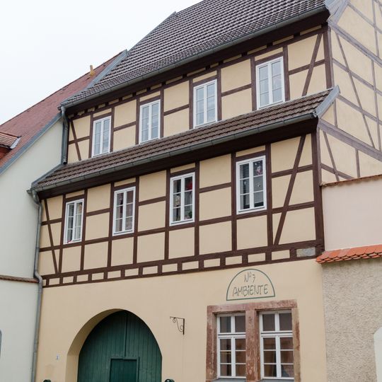 Wohnhaus in geschlossener Bebauung Enge Gasse 7