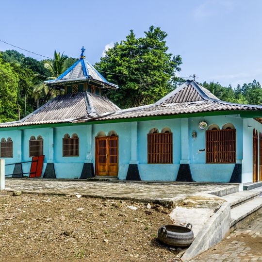 Saka Tunggal Mosque