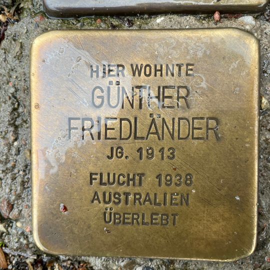 Stolperstein en memoria de Günther Friedländer