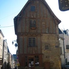 Maison, place Saint-Médard