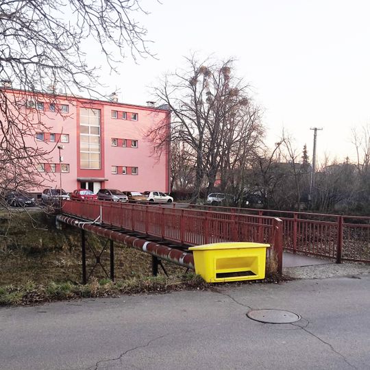Lávka přes Rusavu v Holešově proti ulici Vítězství