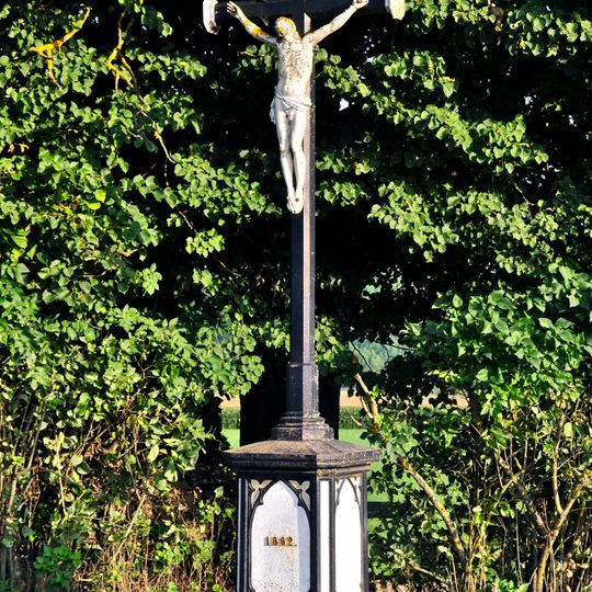 Gusseisernes Wegkreuz