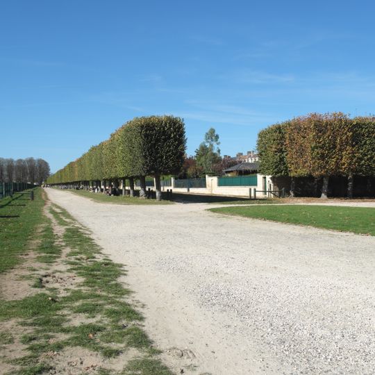 Domain of Chantilly