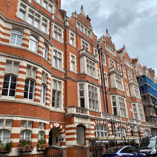 45-52, Mount Street W1