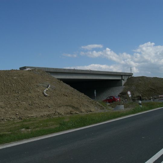 Most silnice I/20 přes silnici I/4 u Nové Hospody