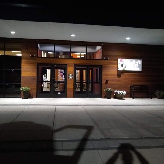 Lefty's Alley & Eats