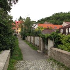 Most ulice Na Kopečku přes Červený potok ve Slaném