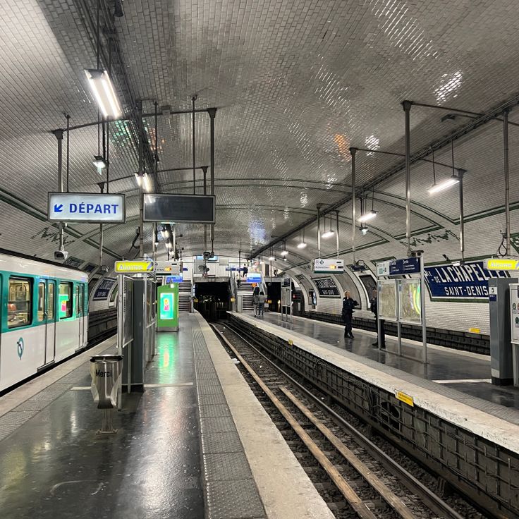 Porte de la Chapelle