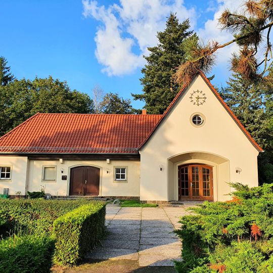 Neuer Friedhof - Kapelle und Tor