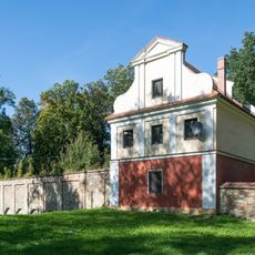 Park Gate in Henryków