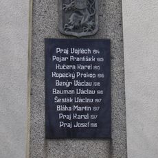 Pomník padlým v Chocomyšli