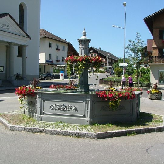 Brunnen