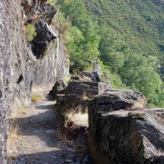Canales romanos de La Cabrera