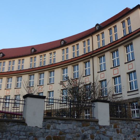 Pestalozzischule Tzschirnerstraße 1