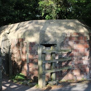 Pill Box, By The Kennet And Avon Canal