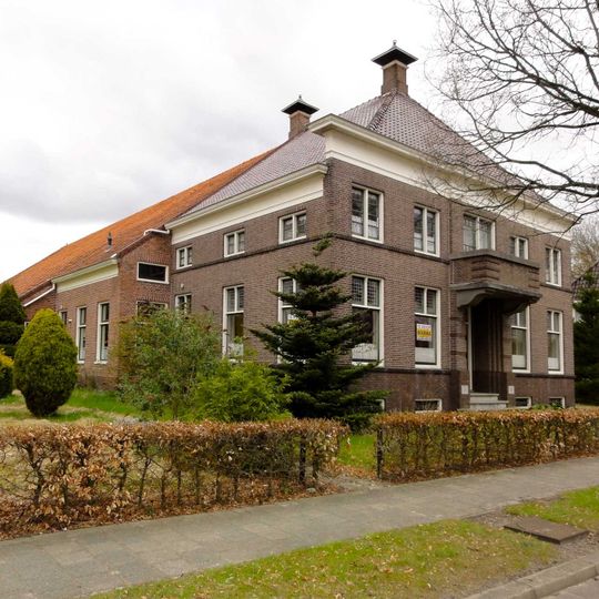 Oldambster boerderij in traditionalistische stijl