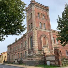 Platz des Friedens 8