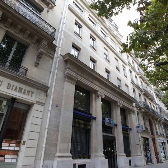 102 boulevard Haussmann