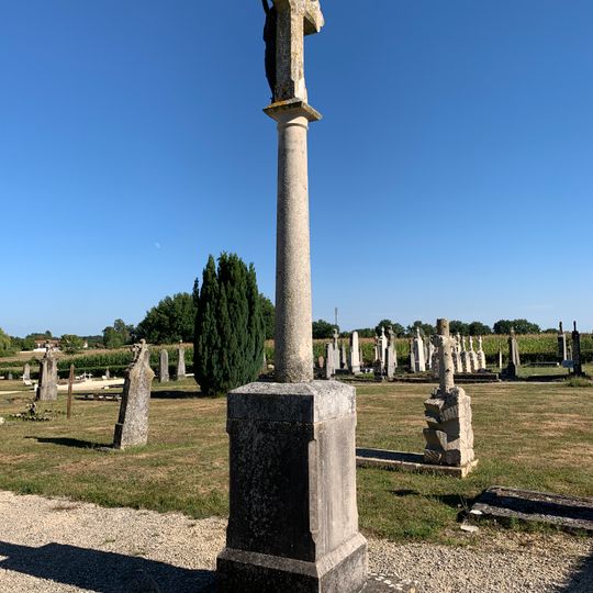 Cemetery cross of Saint-Didier-d'Aussiat