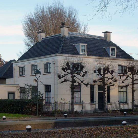 Veerstal 9, 11,13, Gouda