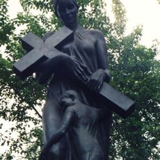 Pomnik Matki-Ojczyzny w Licheniu Starym