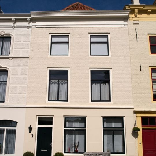 Steenen Beer 7, Vlissingen