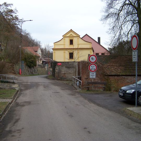 Most v Podmoráni přes levý přítok Podmoráňského potoka