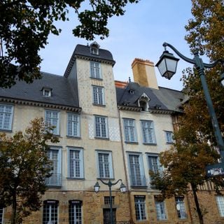 Hôtel Racapé-de-La-Feuillée