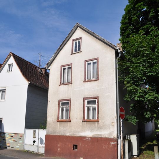 Hauptstraße 24