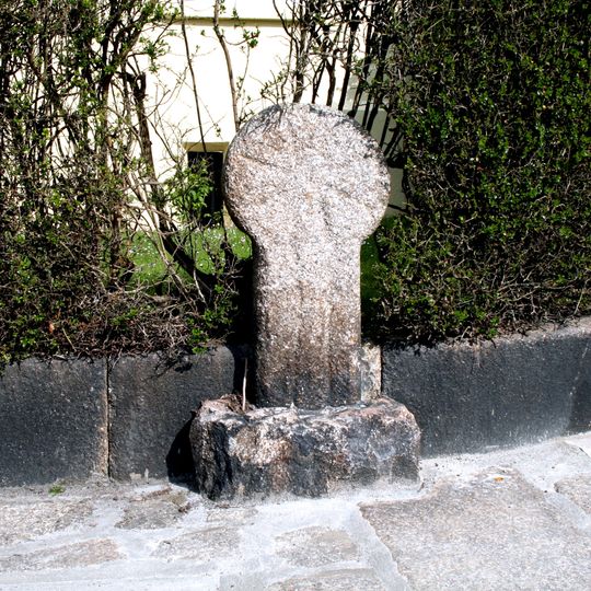 Stone cross near junction with Church Street