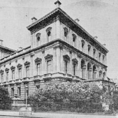 Dorchester House