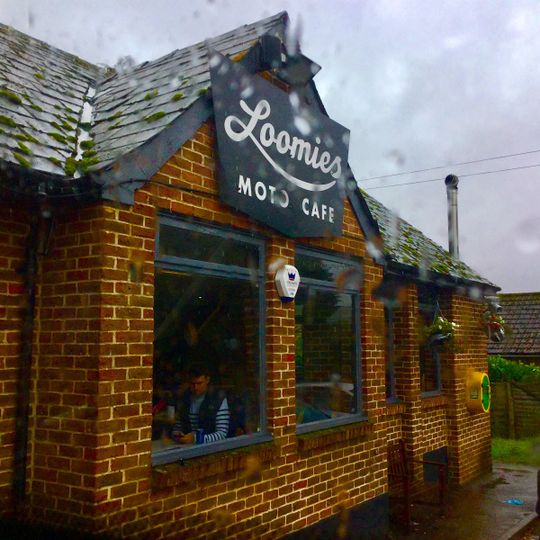 Loomies Moto Café
